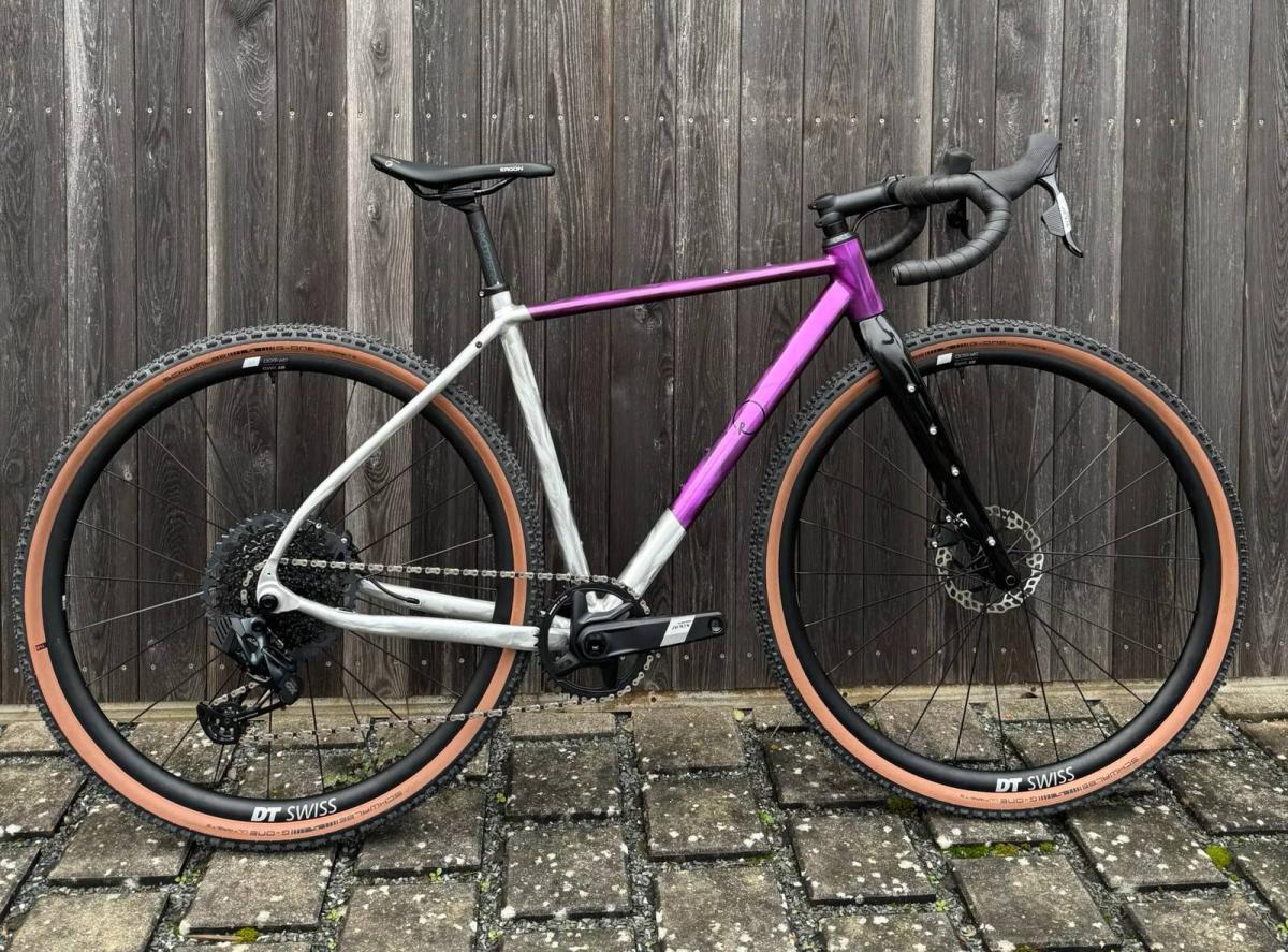 OR Gravel White/Magenta