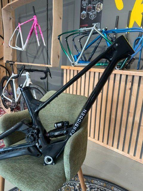 Forbidden Druid V2 Frameset 2026 – Stoner Witch / Sage Wisdom