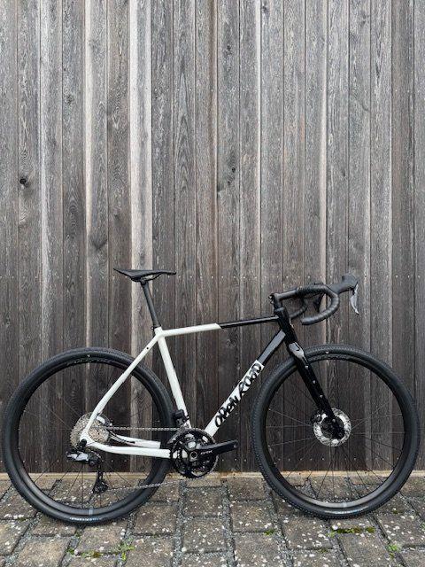 OR GRVL 50 – Shimano GRX Di2 2x12, Black/White, 54 cm