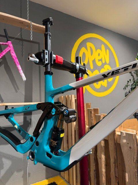 Yeti LT Frameset T-Series 2027 – Turquoise M / Nightout L