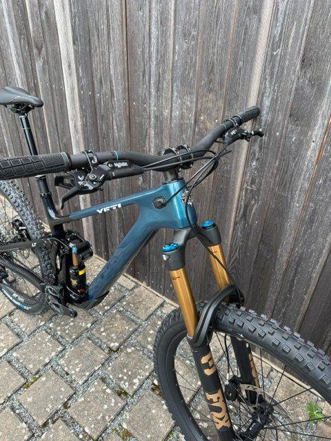 Yeti LT X0/90 2027 – Nightout, Gr. L