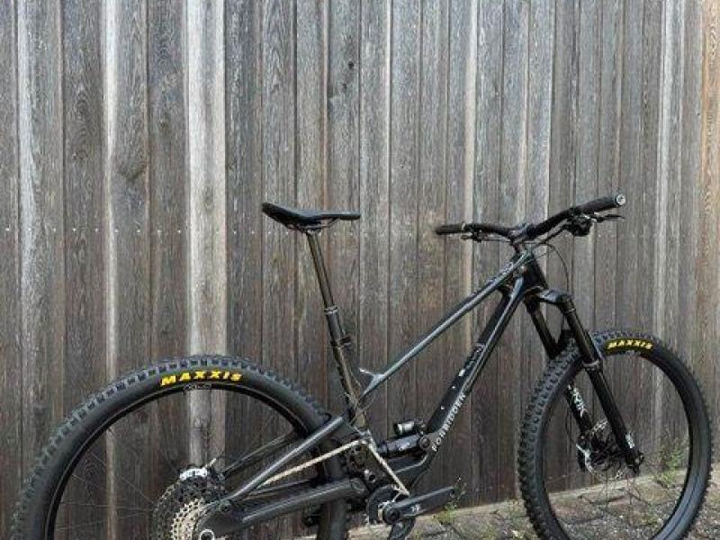 Forbidden Druid V2 S3 – RockShox, SRAM S90, Maven, Stoner Witch