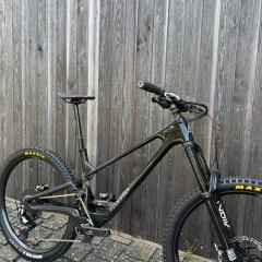 Forbidden Druid V2 S3 – RockShox, SRAM S90, Maven, Stoner Witch