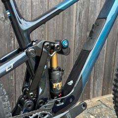 Yeti LT X0/90 2027 – Nightout, Gr. L