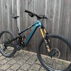 Yeti LT X0/90 2027 – Nightout, Gr. L