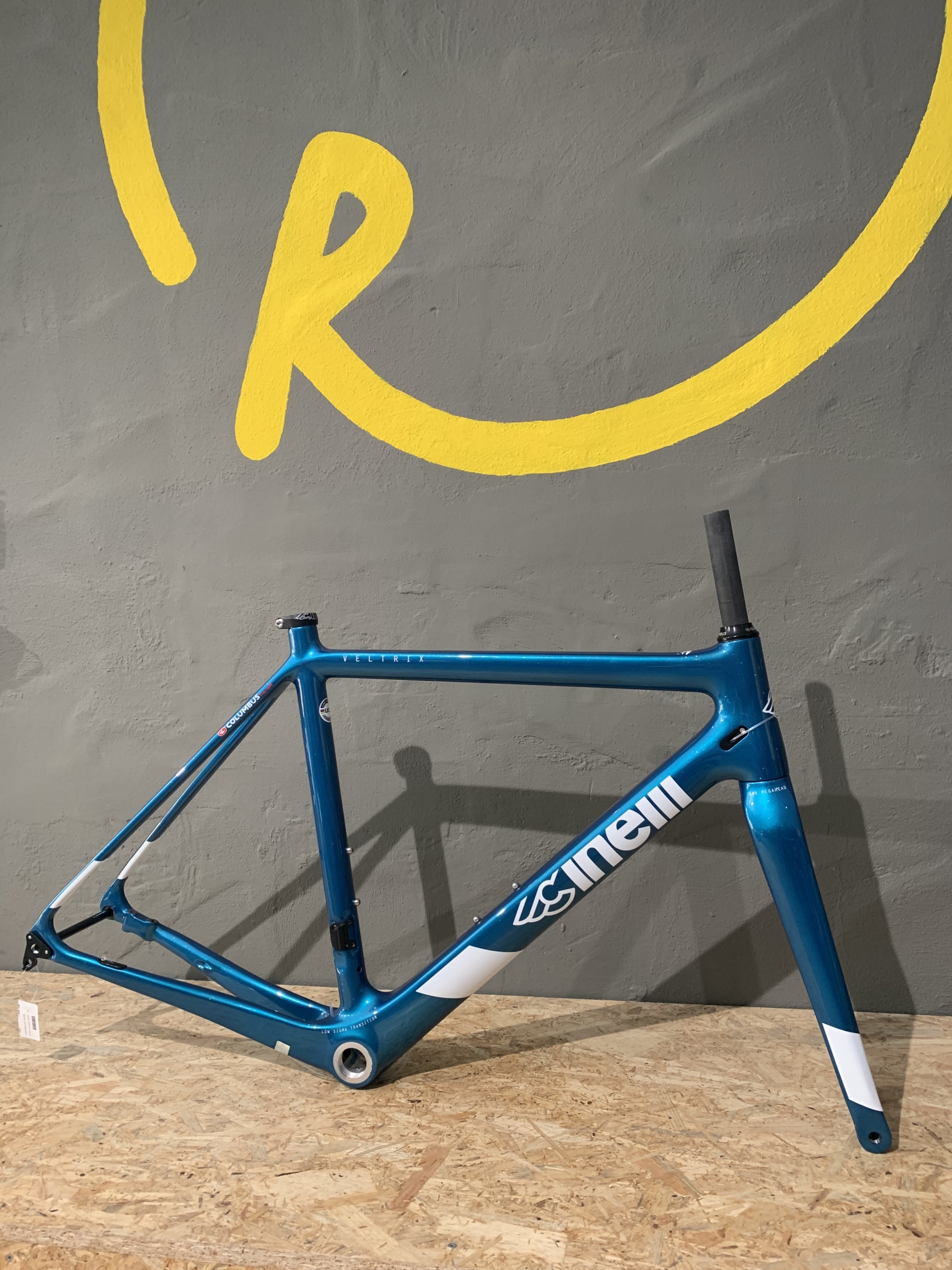 Cinelli deals veltrix frameset